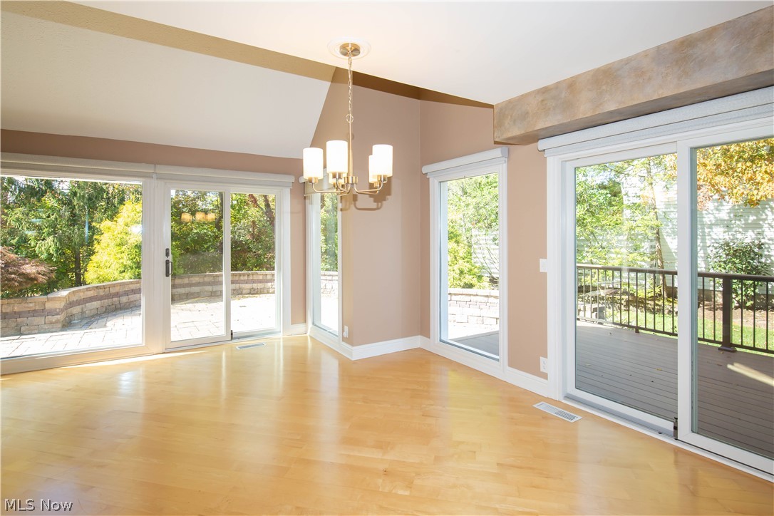 975 Meadowlark Circle Aurora OH 44202
