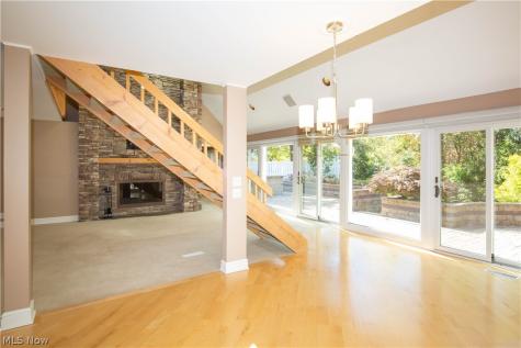975 Meadowlark Circle Aurora OH 44202