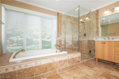 975 Meadowlark Circle Aurora OH 44202
