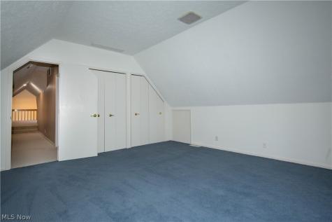 975 Meadowlark Circle Aurora OH 44202