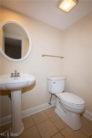 975 Meadowlark Circle Aurora OH 44202