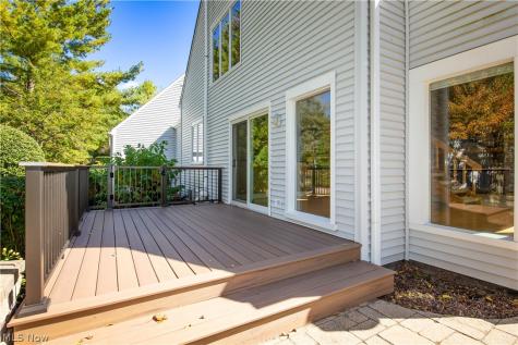 975 Meadowlark Circle Aurora OH 44202