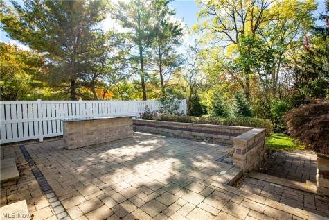 975 Meadowlark Circle Aurora OH 44202