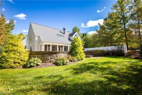 975 Meadowlark Circle Aurora OH 44202