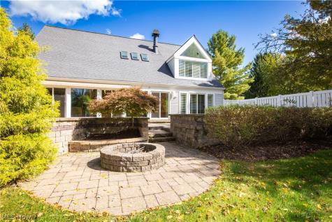 975 Meadowlark Circle Aurora OH 44202