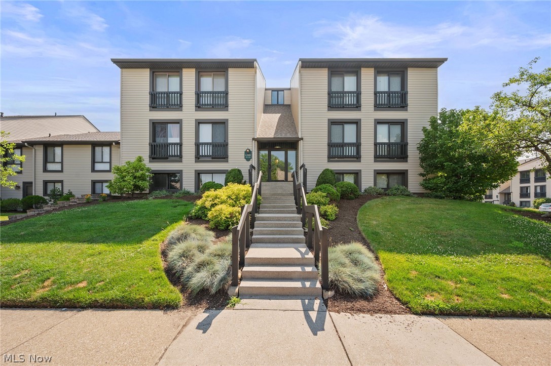 6300 Greenwood Parkway Sagamore Hills OH 44067