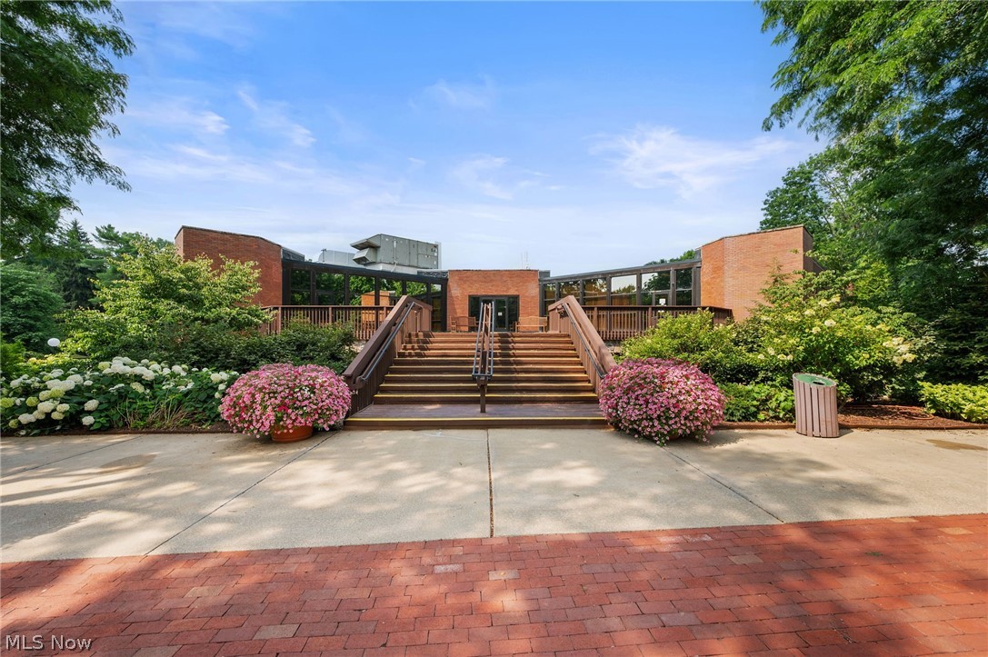 6300 Greenwood Parkway Sagamore Hills OH 44067