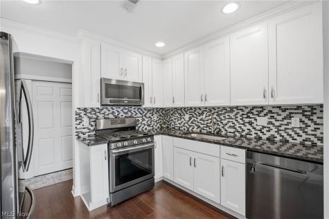 6300 Greenwood Parkway Sagamore Hills OH 44067