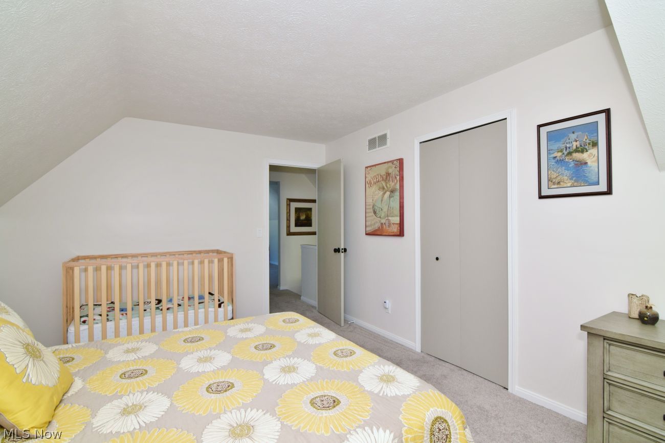10450 White Ash Trail Twinsburg OH 44087