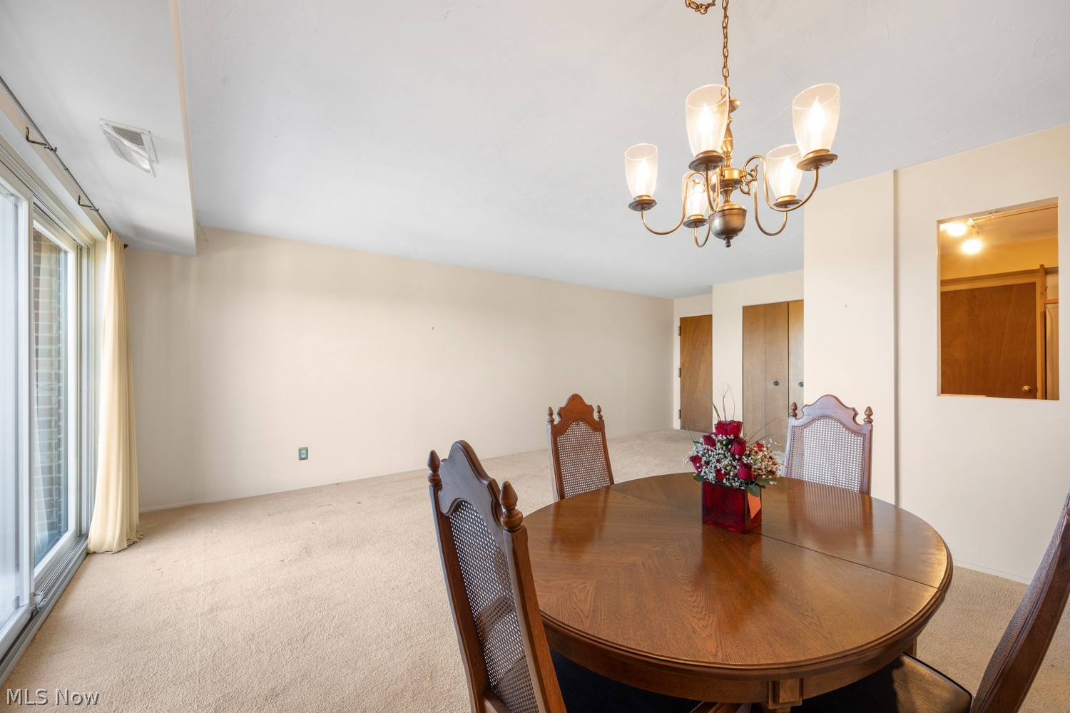 15555 Hilliard Road Lakewood OH 44107