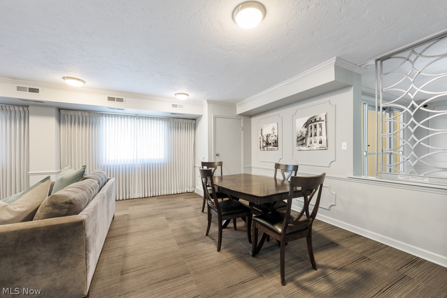 15555 Hilliard Road Lakewood OH 44107