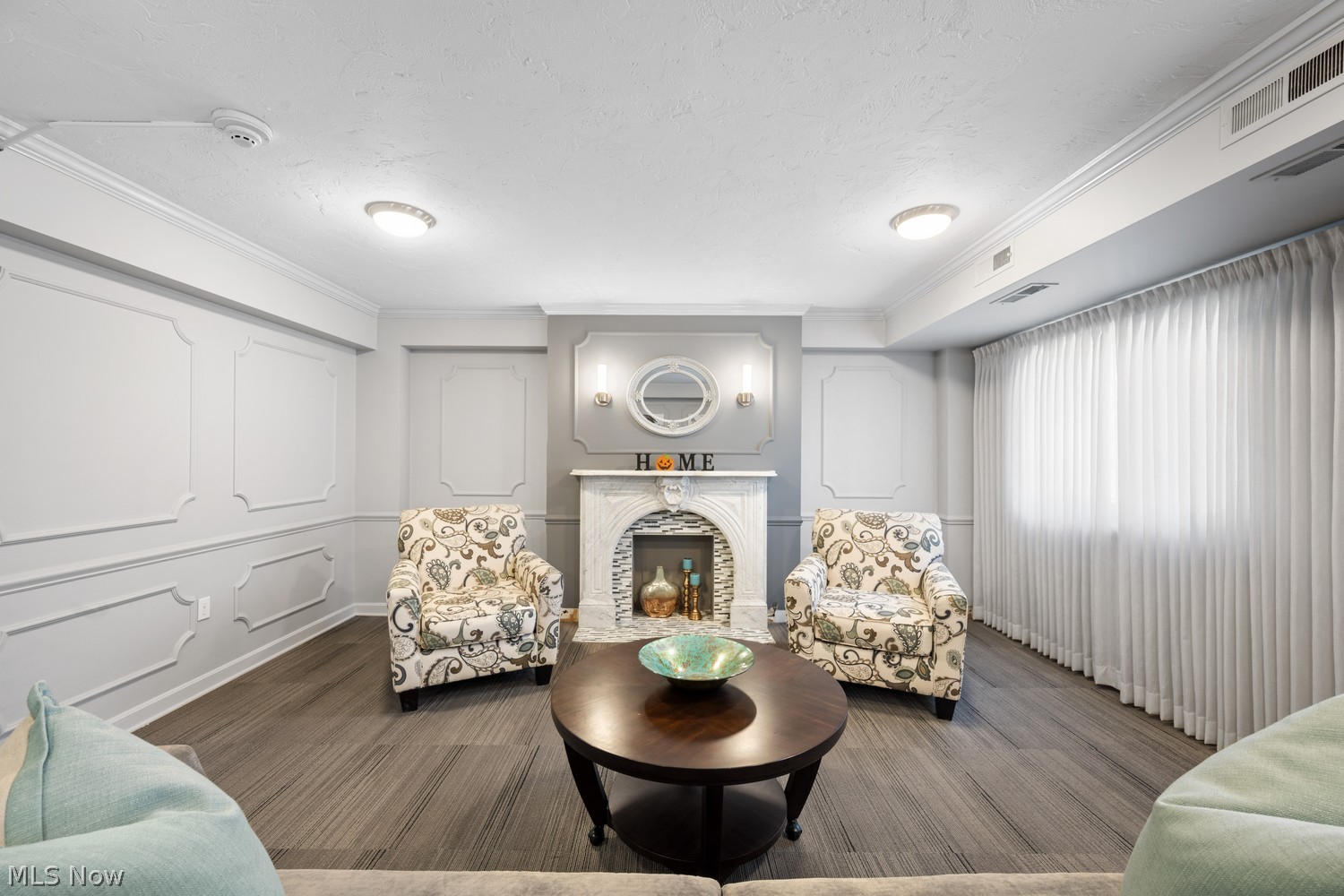 15555 Hilliard Road Lakewood OH 44107
