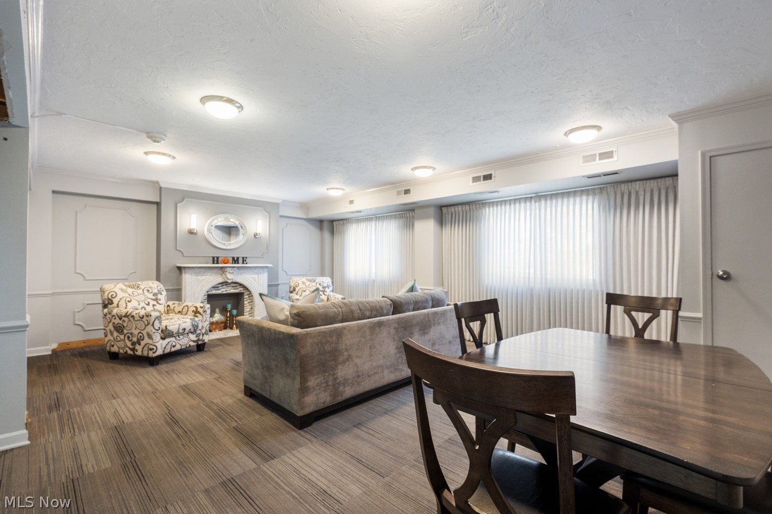 15555 Hilliard Road Lakewood OH 44107