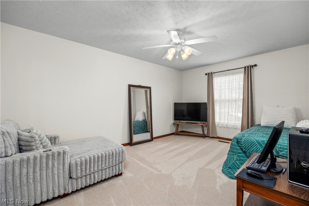 519 Heather Woods Drive Elyria OH 44035