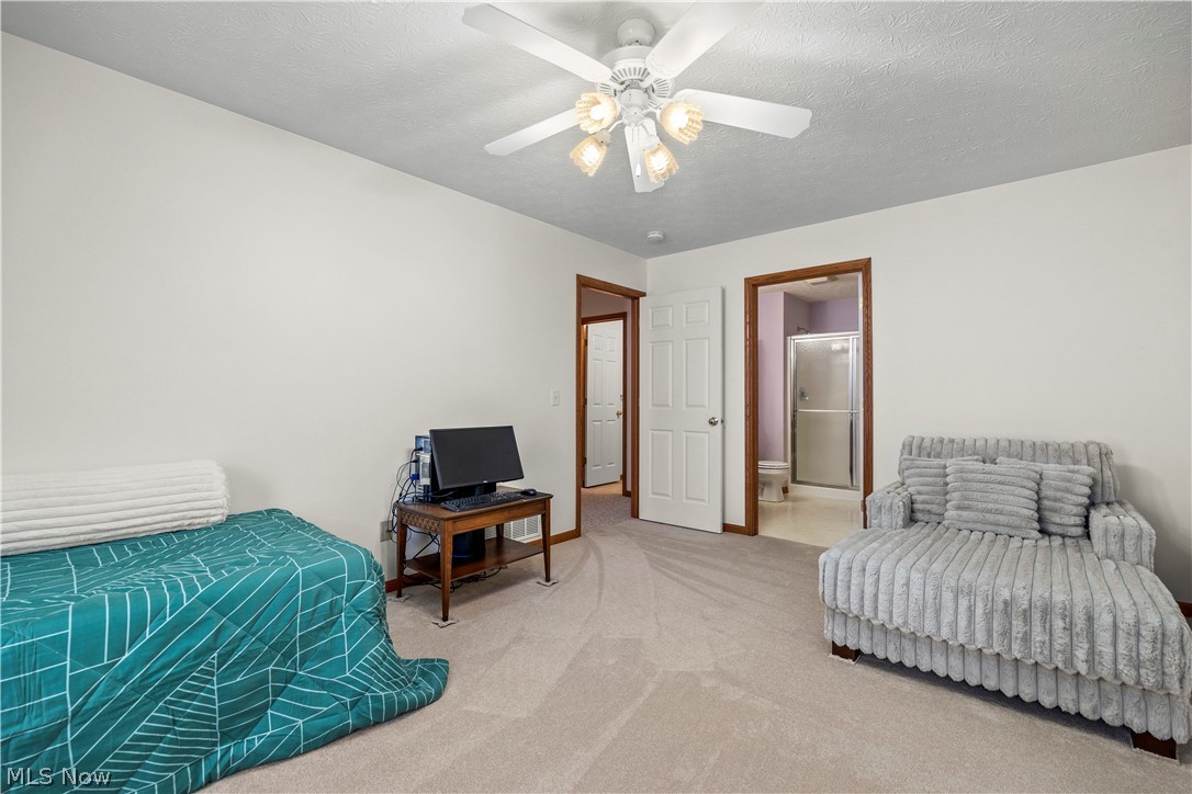 519 Heather Woods Drive Elyria OH 44035