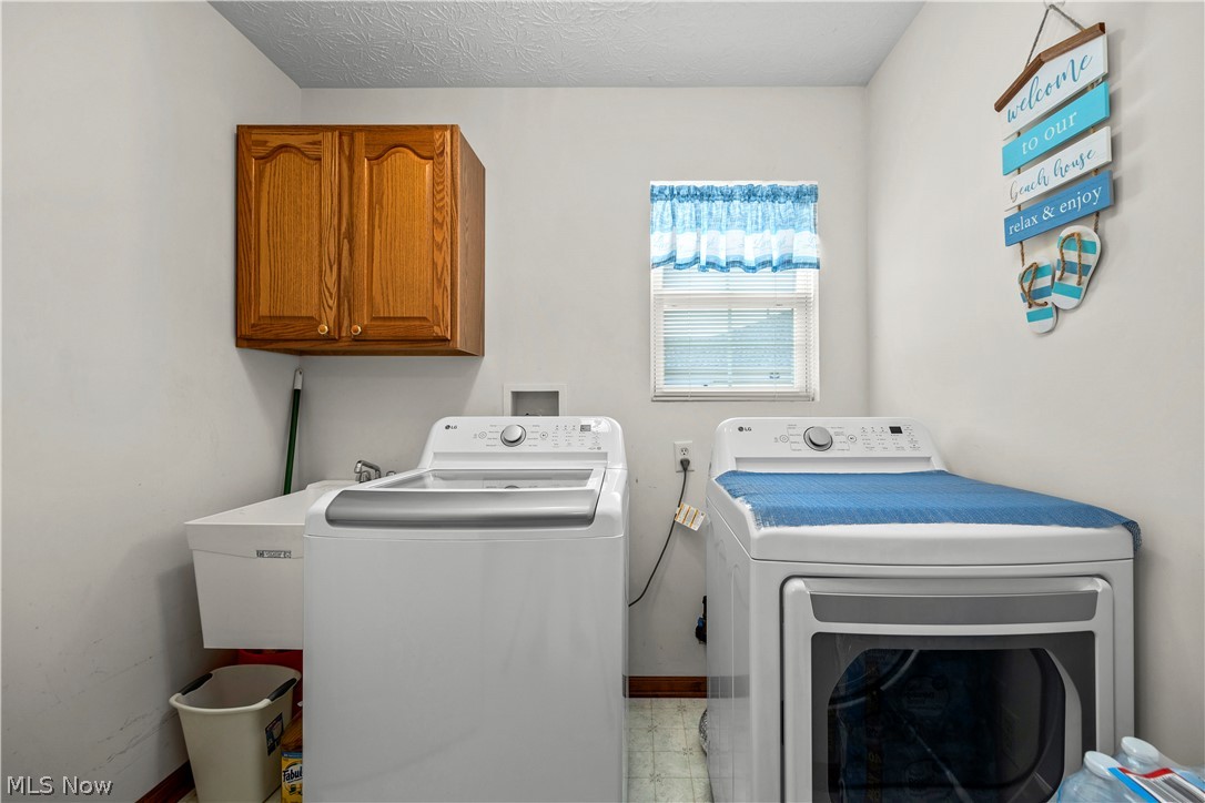 519 Heather Woods Drive Elyria OH 44035