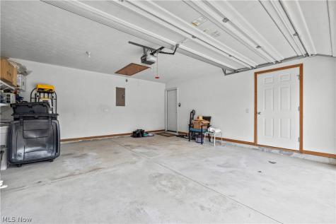 519 Heather Woods Drive Elyria OH 44035