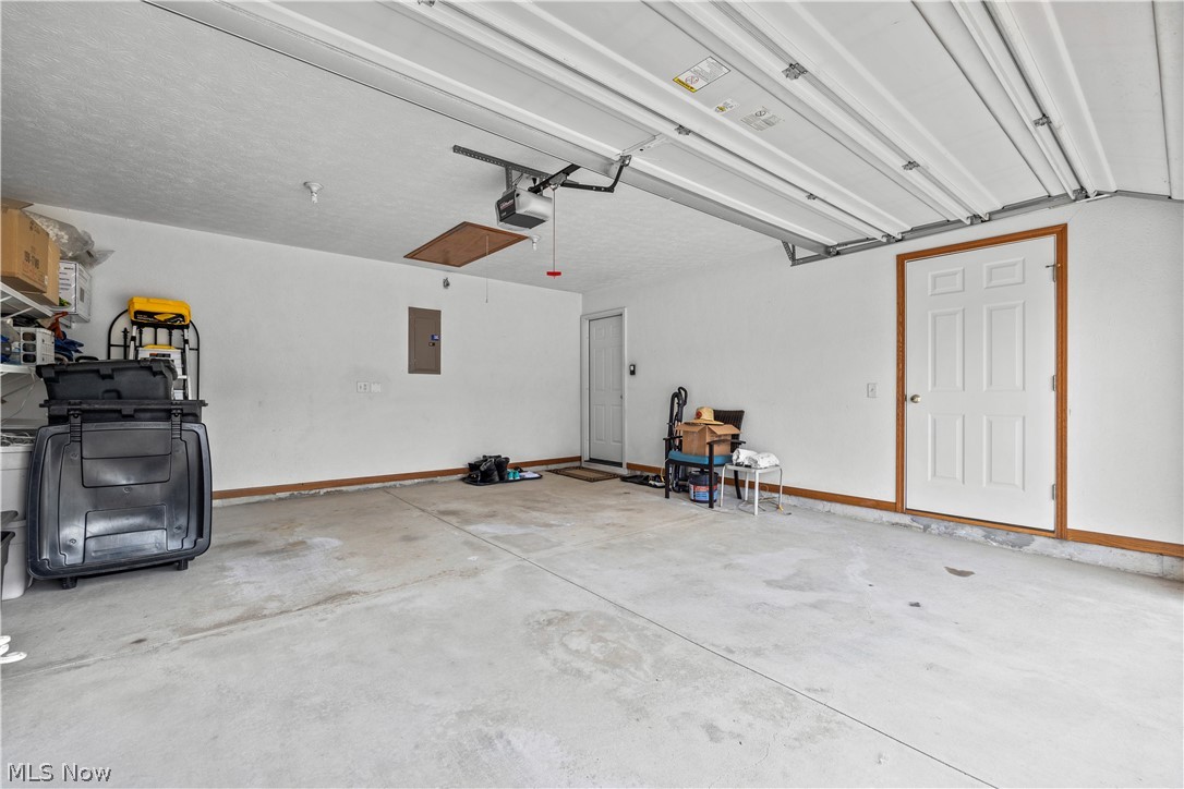 519 Heather Woods Drive Elyria OH 44035