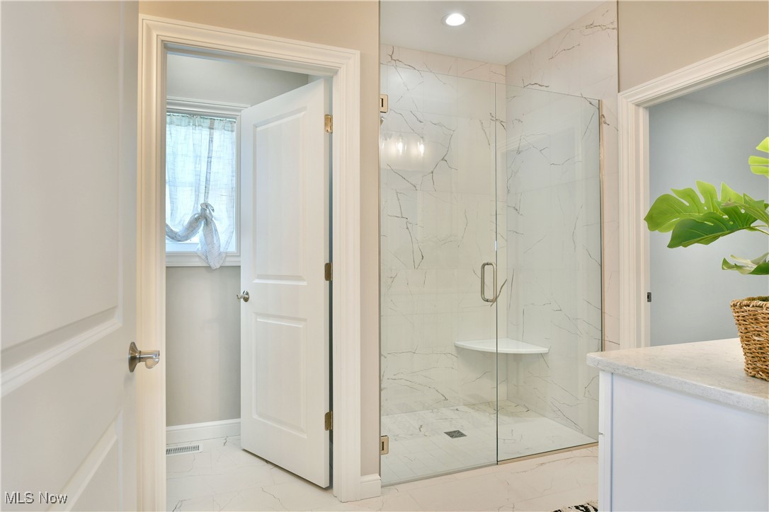 2261 Saddlebrook Cortland OH 44410