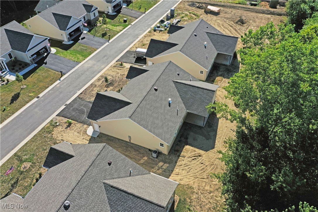 2261 Saddlebrook Cortland OH 44410