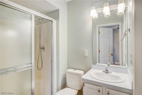 6620 Ivy Lane Middleburg Heights OH 44130