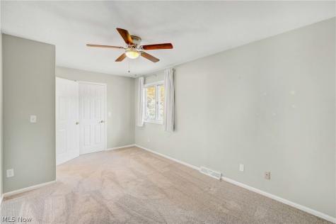 6620 Ivy Lane Middleburg Heights OH 44130