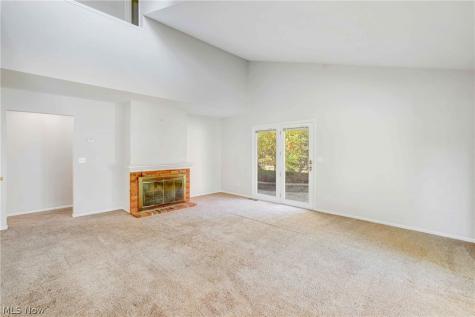 6620 Ivy Lane Middleburg Heights OH 44130
