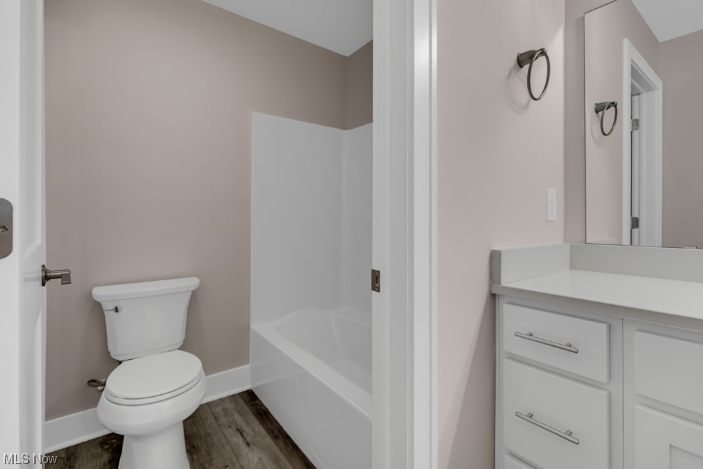 5051 Shepherds Glen Willoughby OH 44094