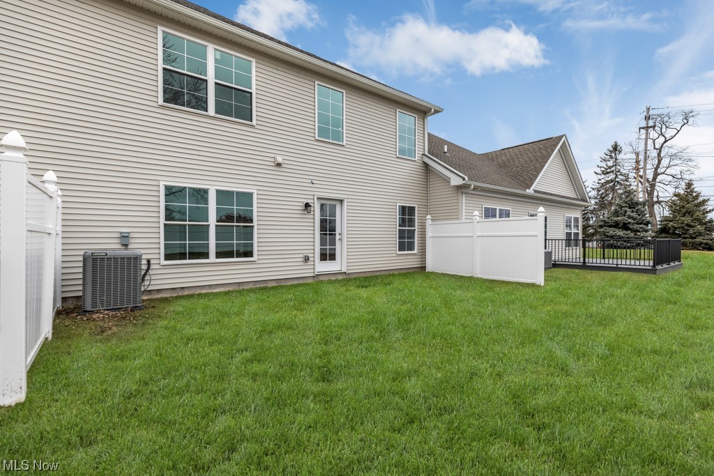 5051 Shepherds Glen Willoughby OH 44094