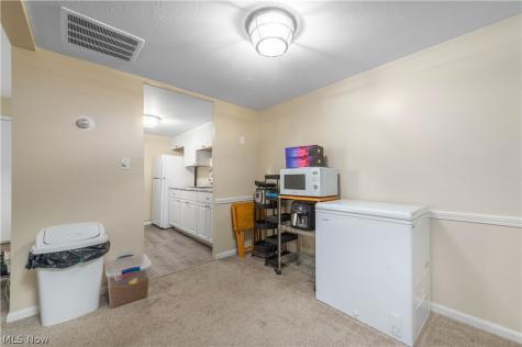 7005 Carriage Hill Drive Brecksville OH 44141