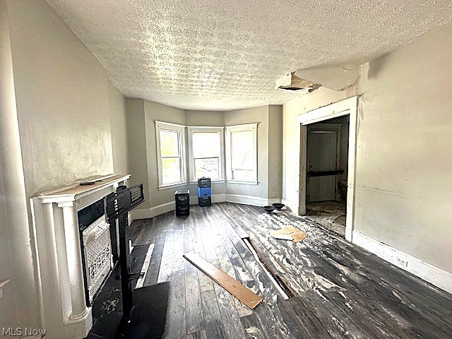 2082 W 98th Street Cleveland OH 44102