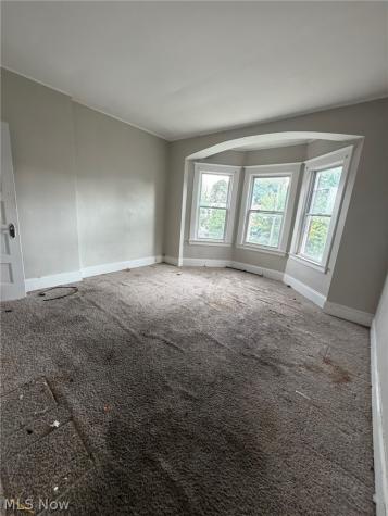 2082 W 98th Street Cleveland OH 44102