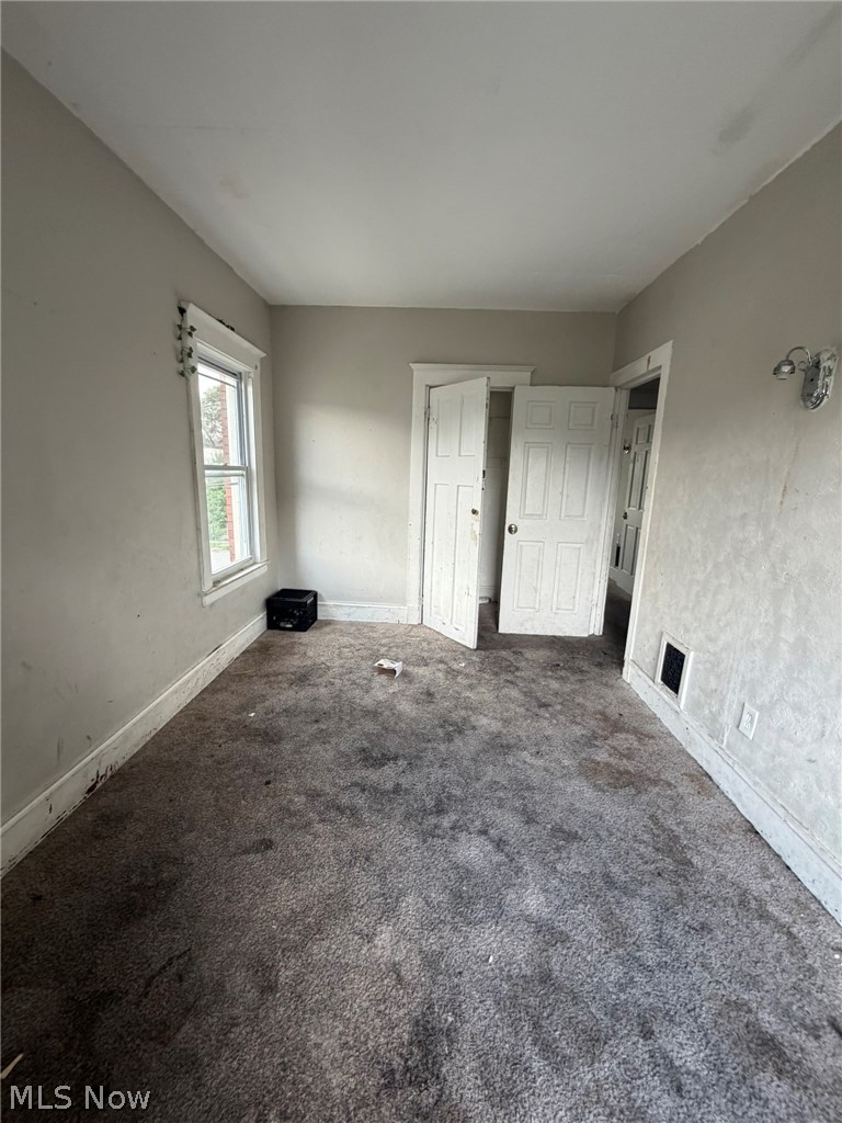 2082 W 98th Street Cleveland OH 44102