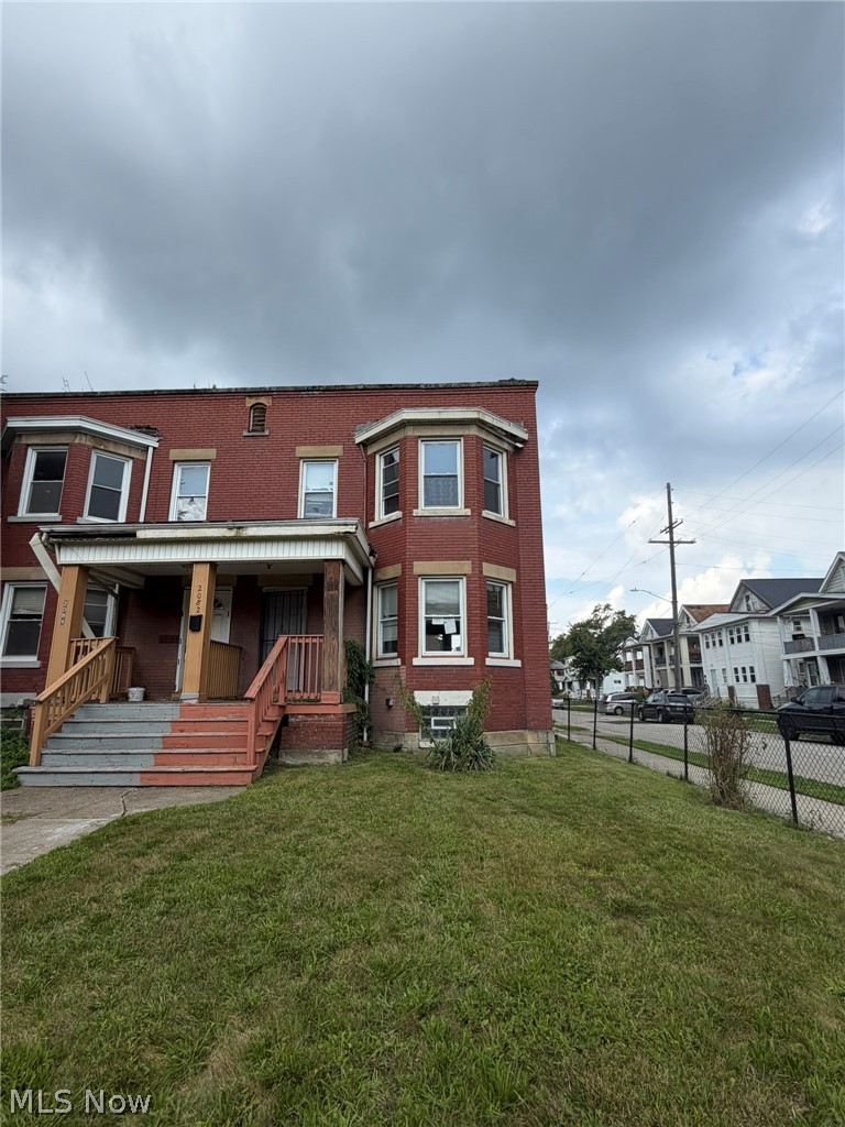 2082 W 98th Street Cleveland OH 44102