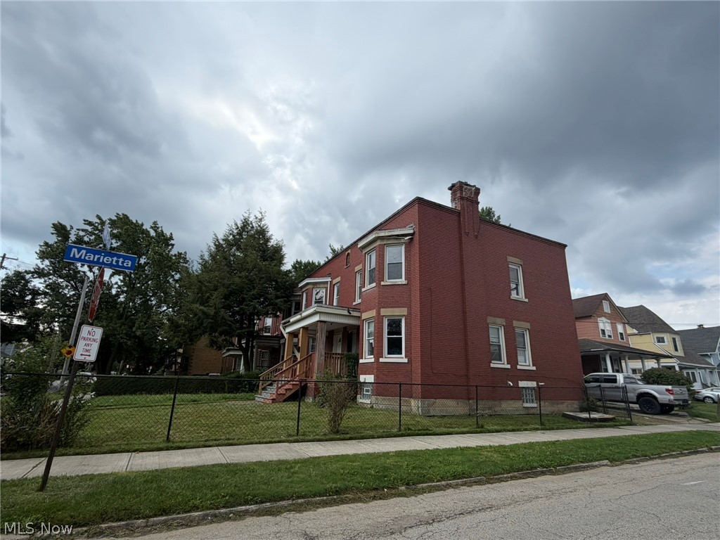 2082 W 98th Street Cleveland OH 44102