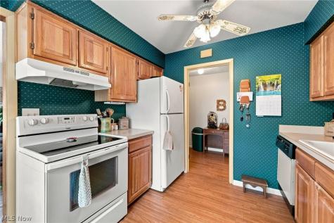 17420 Independence Court Brook Park OH 44142