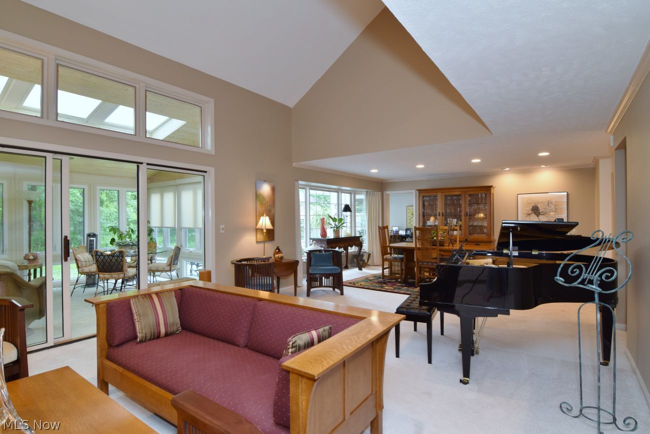 120 Manor Brook Drive Chagrin Falls OH 44022