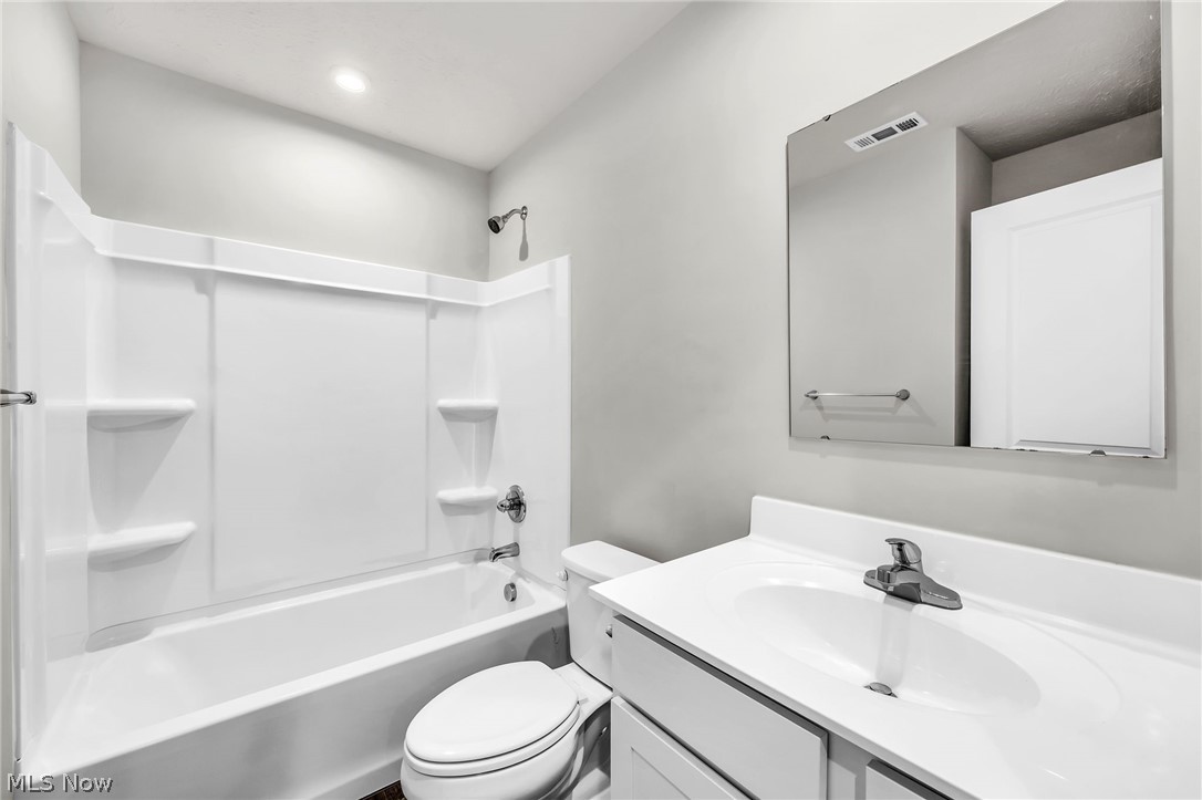 113 Palm Court Painesville OH 44077