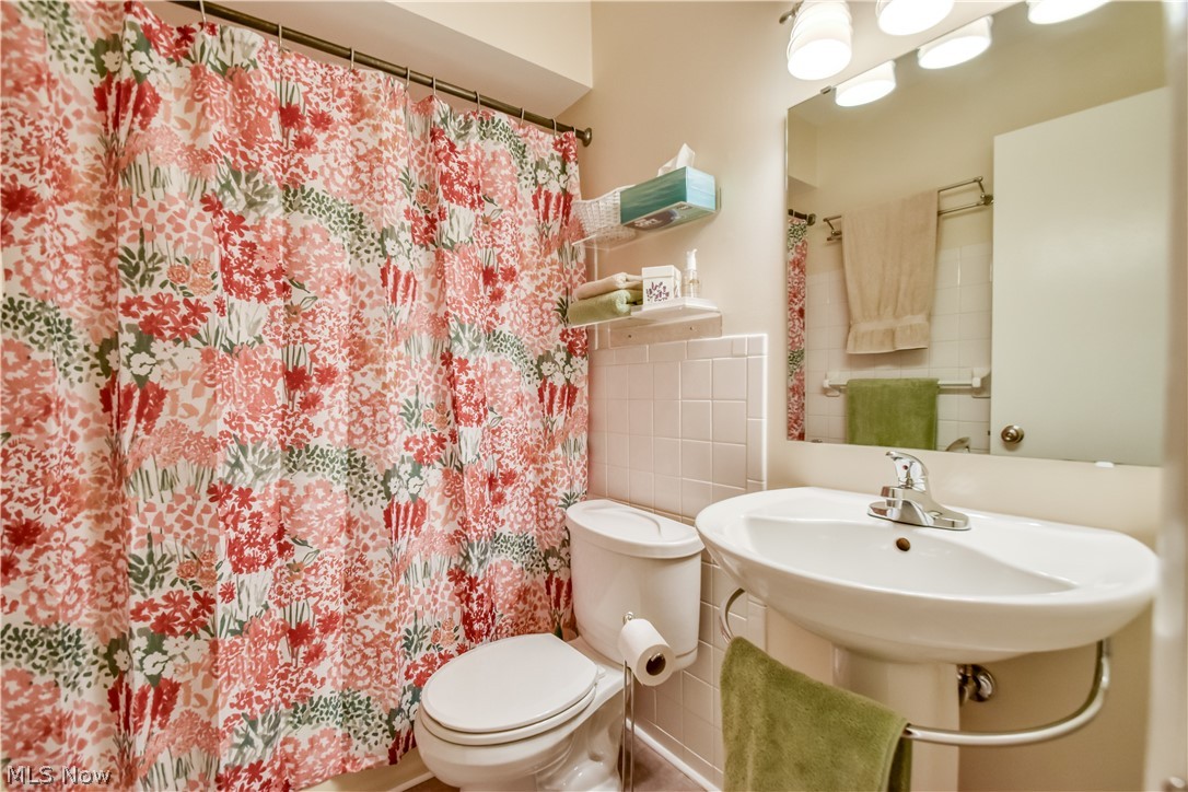 1 Meadowlawn Drive Mentor OH 44060