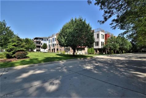 1397 Slate Court Cleveland Heights OH 44118
