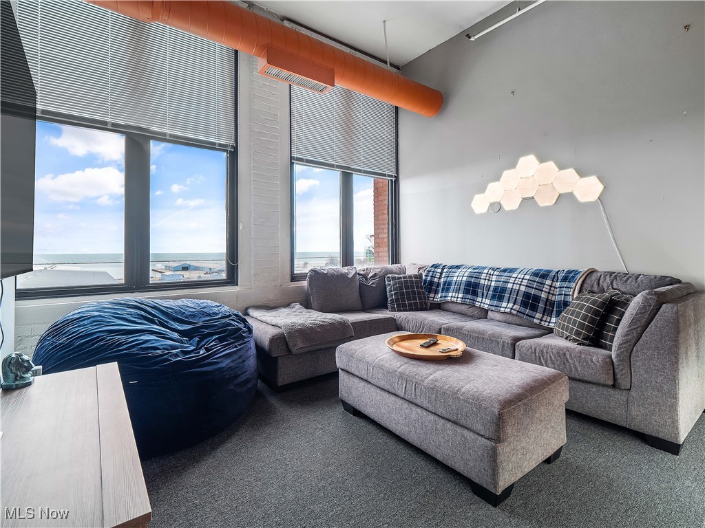 1133 W 9th Street Cleveland OH 44113