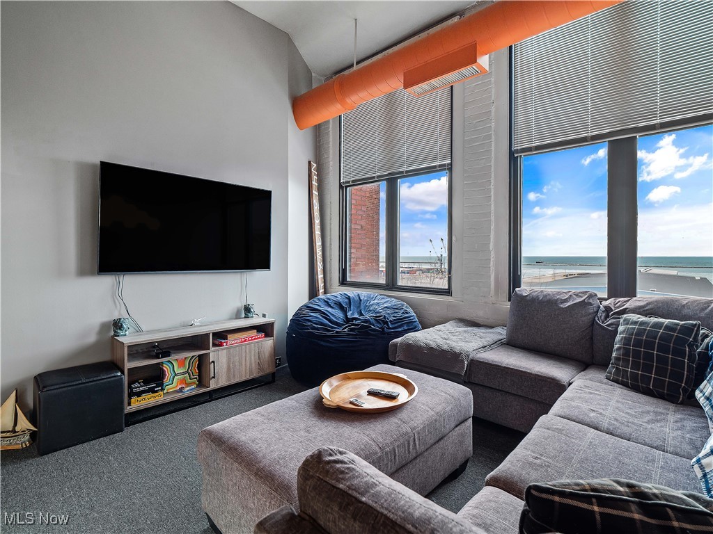 1133 W 9th Street Cleveland OH 44113