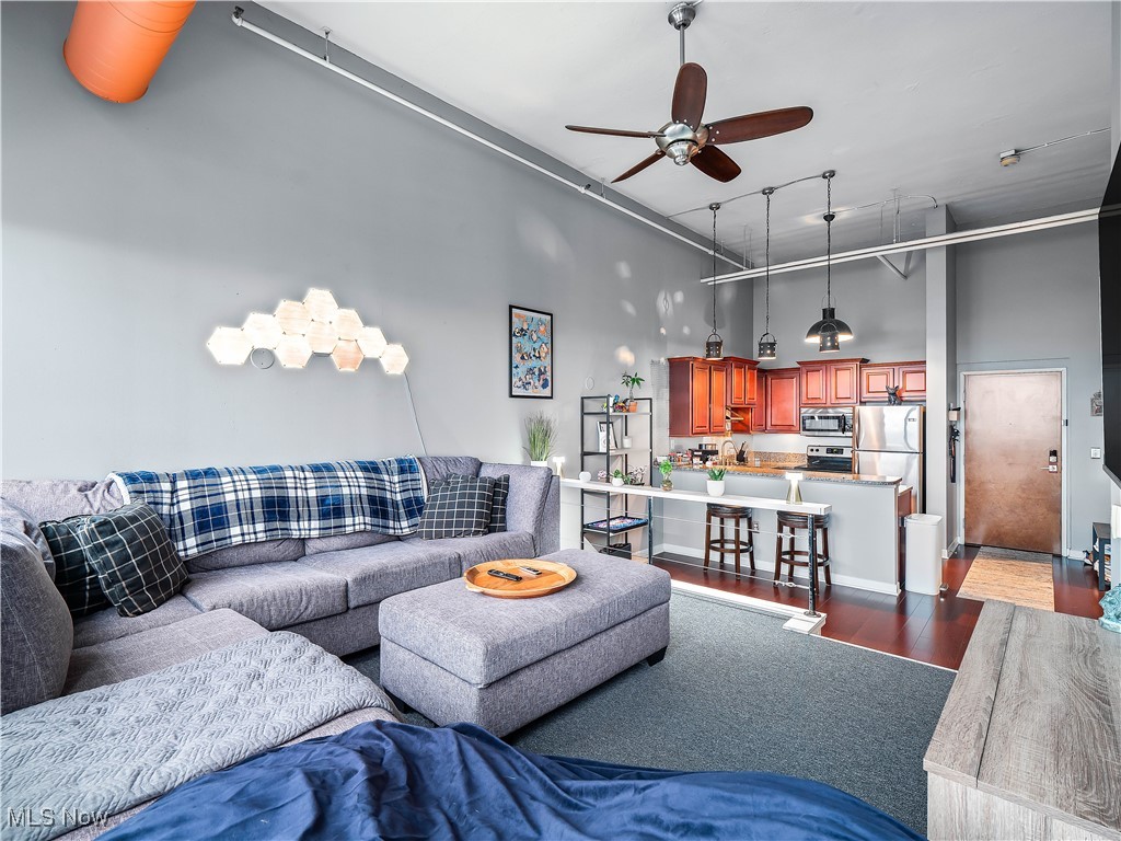 1133 W 9th Street Cleveland OH 44113