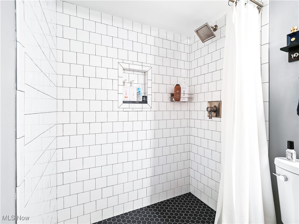 1133 W 9th Street Cleveland OH 44113