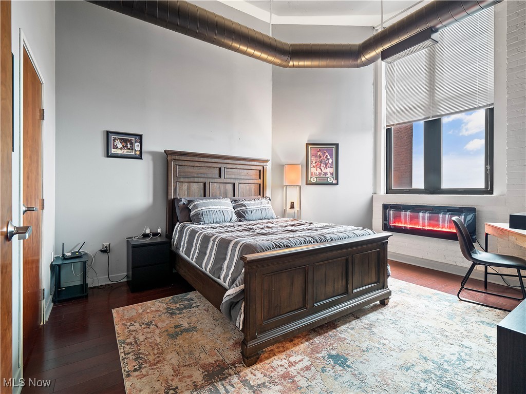 1133 W 9th Street Cleveland OH 44113