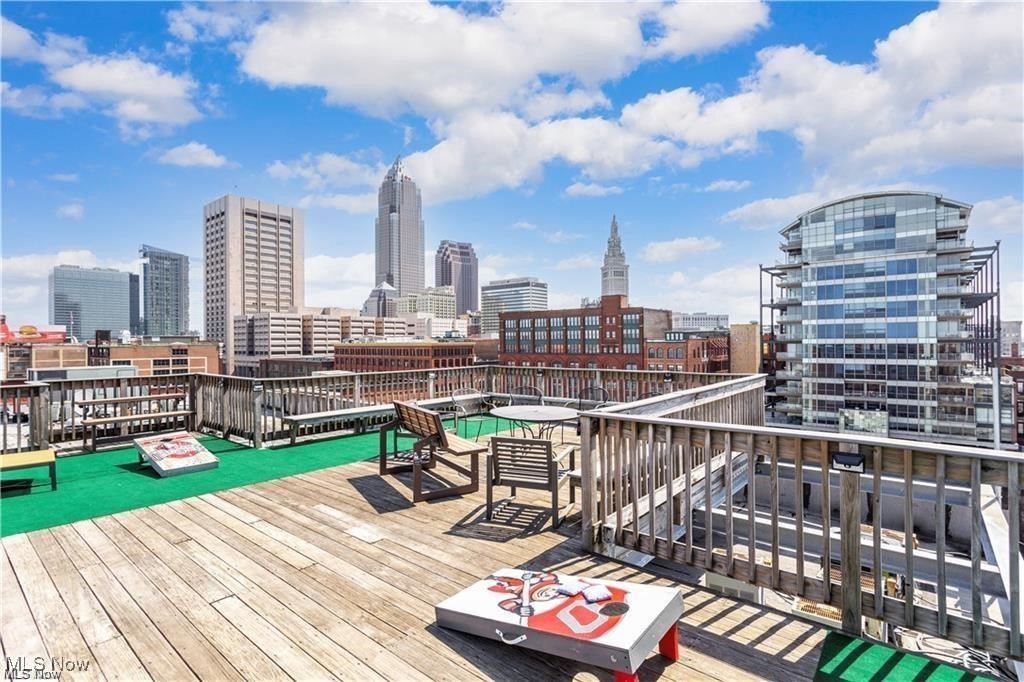 1133 W 9th Street Cleveland OH 44113