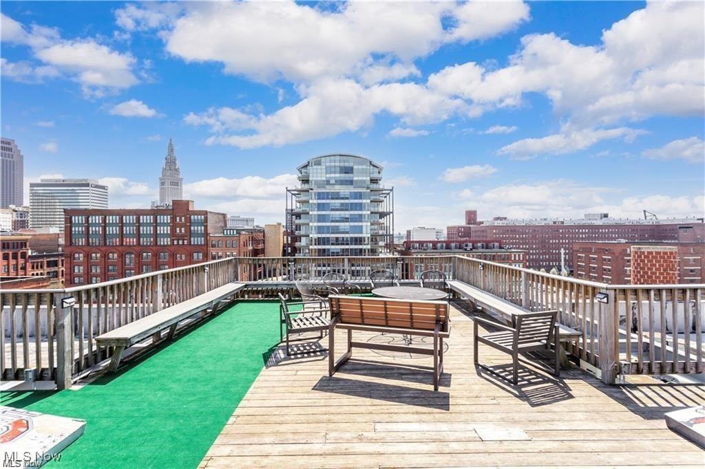 1133 W 9th Street Cleveland OH 44113