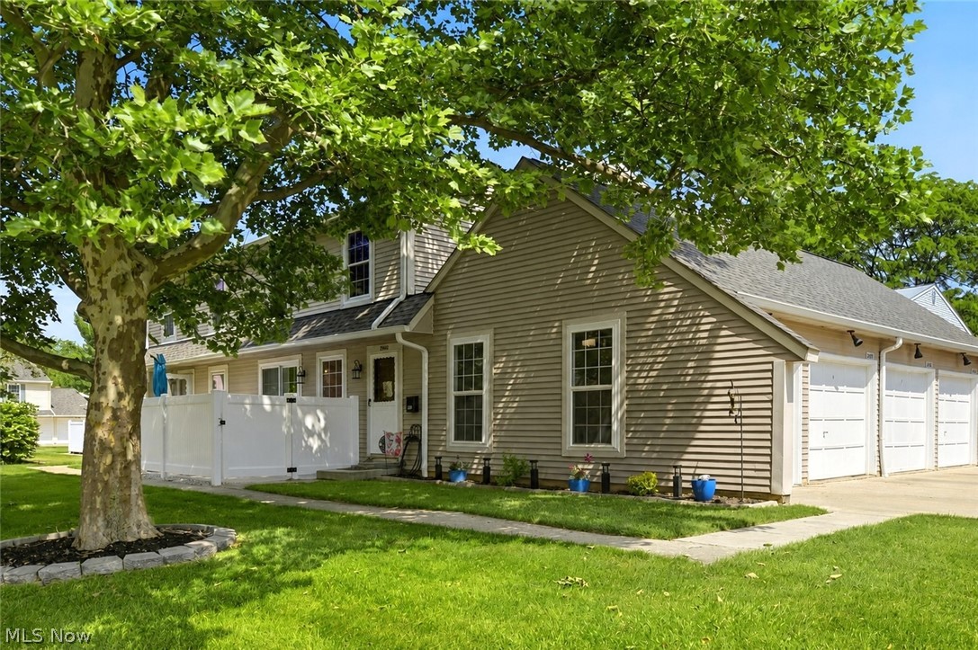 20468 Williamsburg Court Middleburg Heights OH 44130