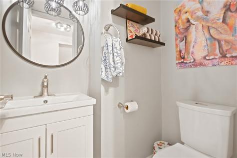 20468 Williamsburg Court Middleburg Heights OH 44130