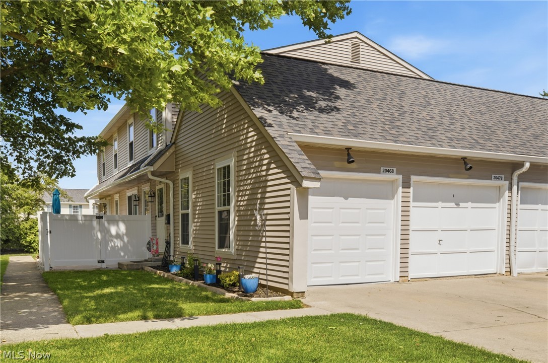 20468 Williamsburg Court Middleburg Heights OH 44130